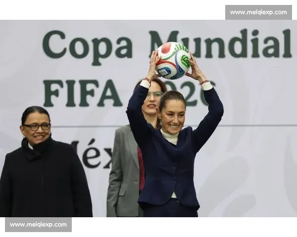 长传冲吊的威力，2026世界杯亚特兰大战术多样！